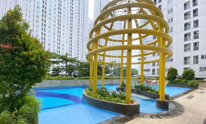 Jatinegara Apartment | Comfy and Minimalist Studio at Bassura City Apartment