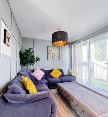 Lansbury Apartment | Comfy Modern Unit Near Canary Wharf l Top Floor Ideal for Business and Leisure Privacy l