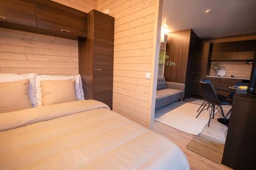 Yllas House | Compact Cabin for Remote Work and Adventures in Yllas