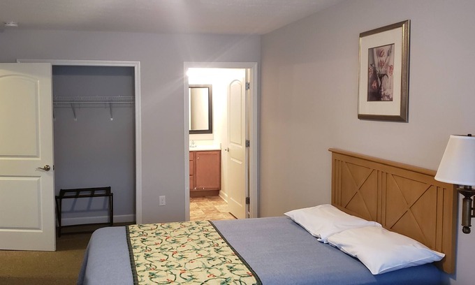 Georgetown Condo | Condo unit #8 on Longview Golf Club