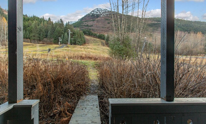Alyeska Apartment | Condo with stunning views near shops and restaurants with immediate ski access