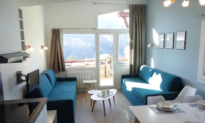 Avoriaz Apartment | Confort - Appartement scandinave rénové 3 pièces, 2 chambres, skis aux pieds, centre Falaise - FR-1-634-6