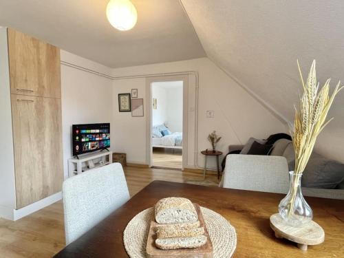 Mulhouse Apartment | Confort, idéalement situé, 2 chambres en enfilade, parking gratuit, tram-train, proche autoroute