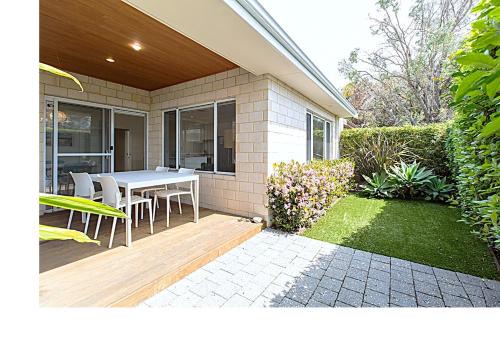 Quindalup House | Contemporary Cove Your next Dunsborough Escape