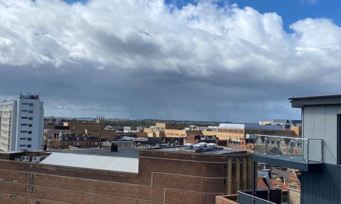 Peterborough Apartment | Contemporary Penthouse with Two City view Terraces & free onsite gates Parking