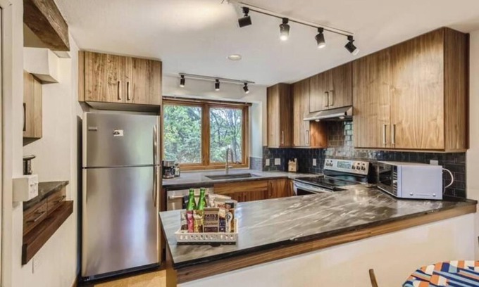 Central Boulder Apartment | Convenient 2 BDR near all things Downtown Boulder