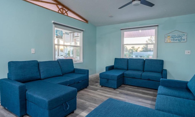 Pine Island House | Coral Cottage