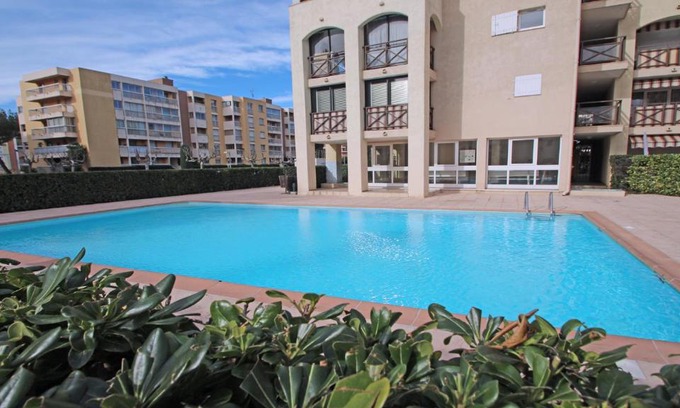 Sainte-Maxime City Centre Apartment | Coralines