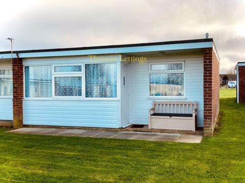 Great Yarmouth Ski Chalet | Cosy 2 Bed Chalet