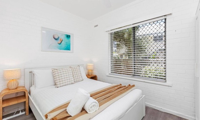 Scarborough Apartment | Cosy 2BR in Scarborough w/Pool!