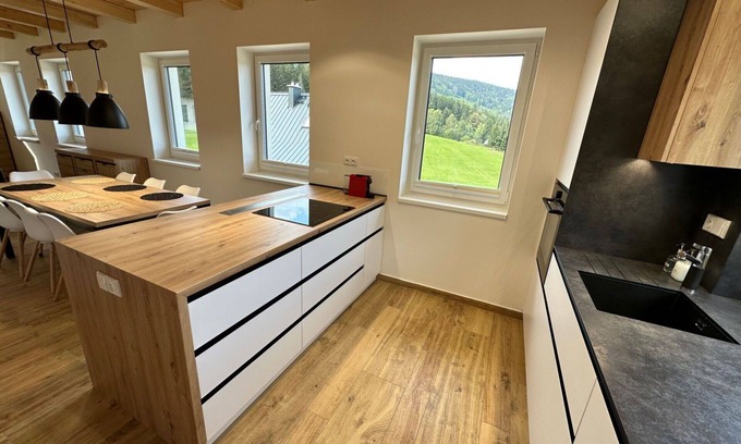 Smrzovka Apartment | Cosy apartment for 8 guests with WIFI, TV and terrace