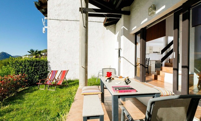 Capriasca Apartment | Cosy apartment for 4 people with pool, WIFI, TV, patio, pets allowed and panoramic view