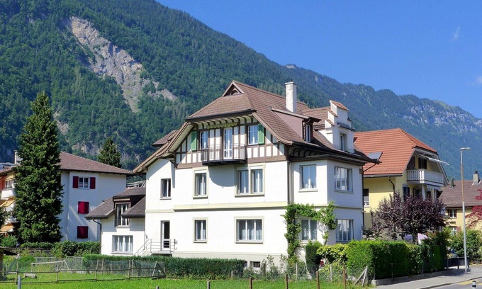 Matten bei Interlaken Apartment | Cosy apartment for 5 people with WIFI, TV and patio
