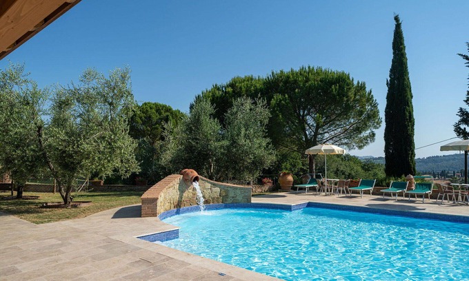 Peccioli Apartment | Cosy apartment for 7 guests with A/C, WIFI, pool, TV, pets allowed and panoramic view