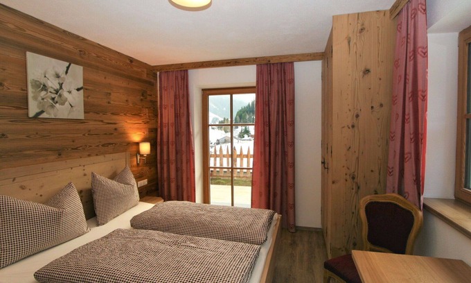 Wildschoenau Apartment | Cosy apartment for 10 guests with WIFI, TV and patio