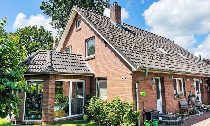 Wanna Apartment | Cosy apartment for 3 guests with hot tub, WIFI, TV, balcony and panoramic view