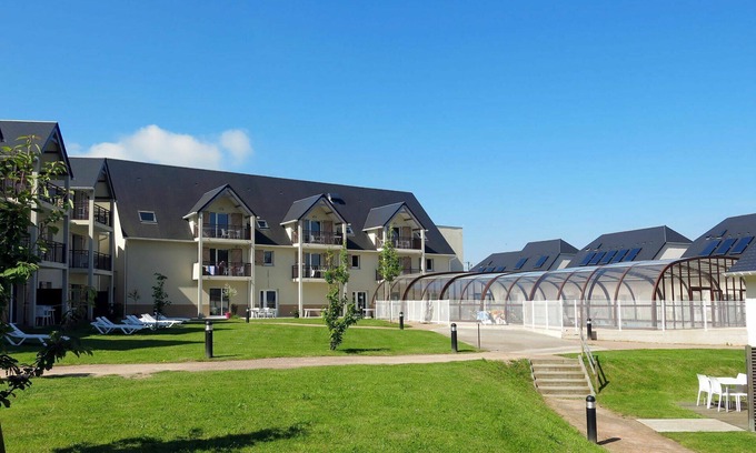 Auberville Apartment | Cosy apartment for 4 people with WIFI, TV, terrace, pets allowed and parking