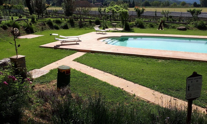 Monteleone d'Orvieto Apartment | Cosy apartment for 4 guests with pool, WIFI and TV
