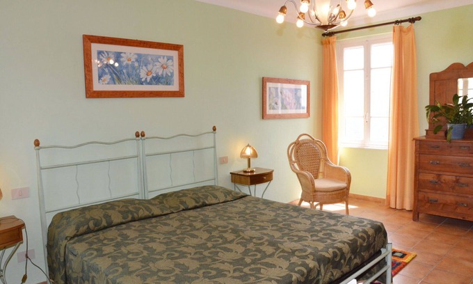 Valloria Apartment | Cosy apartment for 4 people with WIFI, TV and terrace