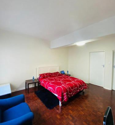Humewood Apartment | Cosy Apartment