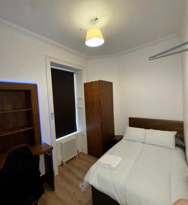 Leith House | Cosy Double Room