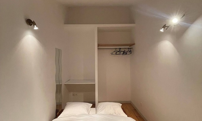 Cret de Roc Apartment | Cosy duplex Hôtel de Ville | Wifi | Netflix