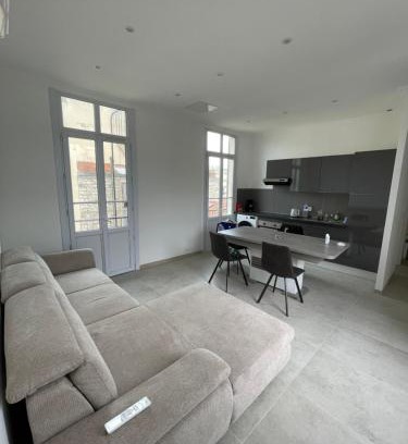 La Californie Apartment | Cosy flat 250m from beach