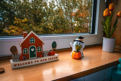 Longcroft House | Cosy new decorated flat in Edinburgh