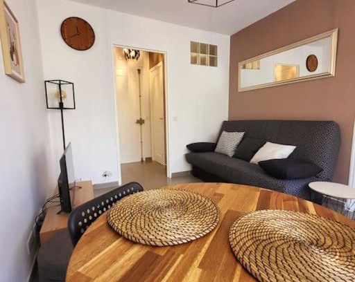 California - Pezou Apartment | Cosy Studio à Cannes 8 min de la Croisette