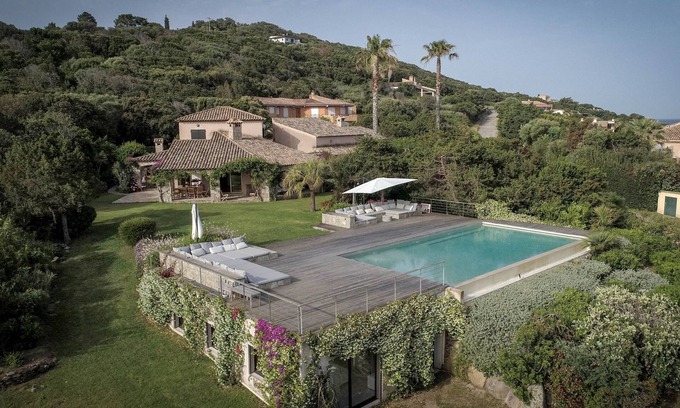 Coti-Chiavari House | Coti Chiavari: house full of character, 100m away from the sea, gulf of Ajaccio