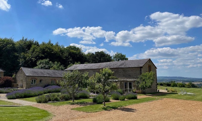 Whichford House | Cotswold Country Estate - stunning gardens and countryside views.