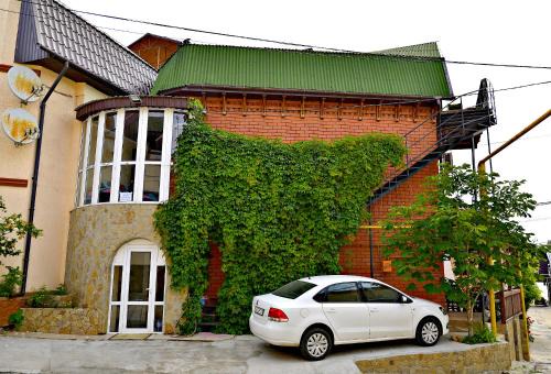 Burlacha Balka House | Cottage by the sea