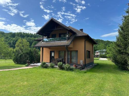 Bihac Villa | Cottage on Una