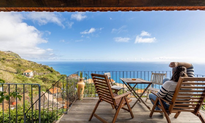 Arco da Calheta Cottage | Cottage Sol, a special retreat facing the sun