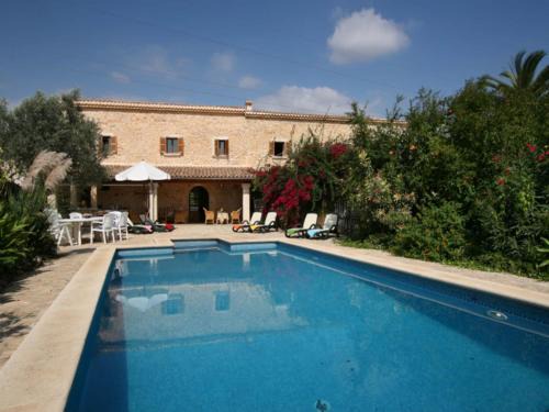 Buger House | Country House Mallorca with Pool & Views