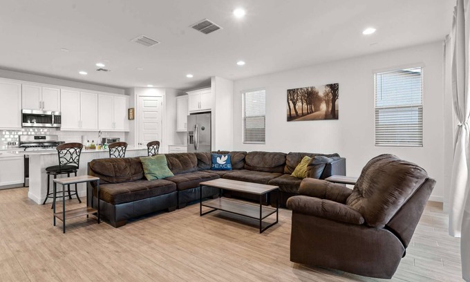 Mesa del Oro House | Coyote Sunset Retreat in the Desert - BBQ & Tennis