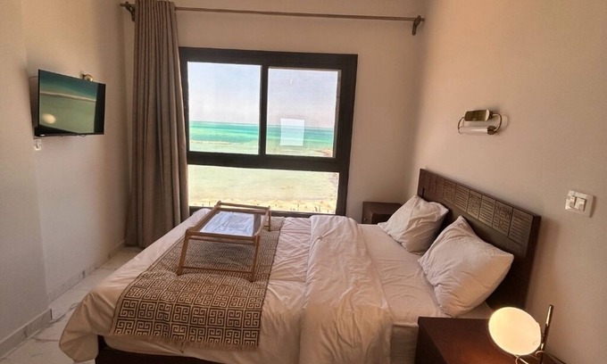 Dahar Ski Chalet | Cozy 1-bedroom chalet in welcoming Hurghada with AC, WiFi