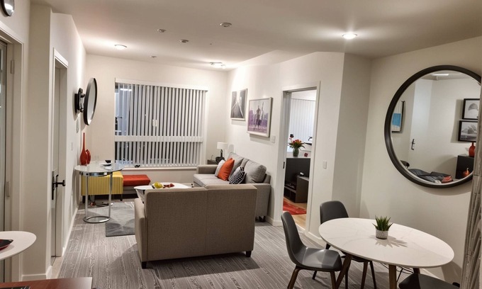 Pico-Union House | Cozy 1-bedroom Retreat in the Heart of LA
