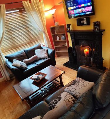 Castlebar House | Cozy 2 bedroom House, Castlebar Town, near to Westport, Achill & Clifden