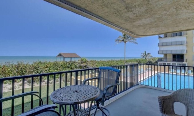 Hutchinson Island South Condo | Cozy 2-bedroom oceanfront condo with WiFi, AC in serene Jensen Beach