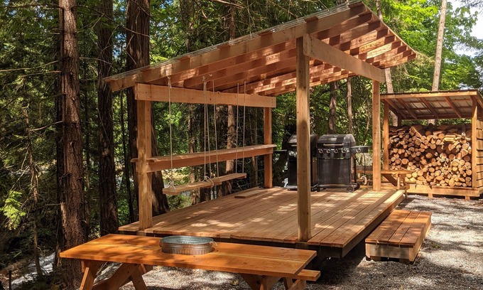 Vananda Cabin | Cozy A frame Cabin in the forest on Texada Island