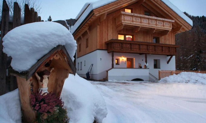 Fendels Apartment | Cozy Apartment in Fendels near Ski Area