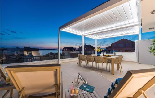 Kolan Apartment | Cozy Apartment In Mandre With Wifi