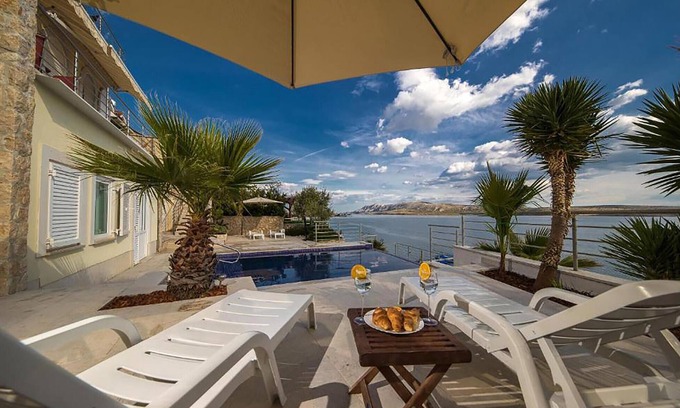 Vidalici Apartment | Cozy apartment in Vidalici with WiFi