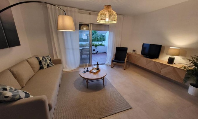 Marbella Apartment | Cozy apartment next to Hard Rock Hotel