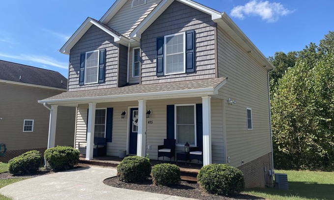 Lynchburg Apartment | Cozy Basement Apartment- Quiet Neighborhood- Centrally located
