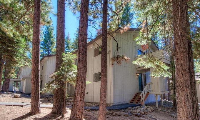 Incline Village House | Cozy Bear Lodge by Lake Tahoe Accommodations