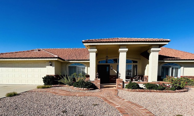 Arizona Skyline Community House | Cozy Beautiful Mesa Escape Golf King Bed Sauna Relax! 55+ Sunland Golf Community