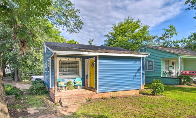 Starkville Cottage | Cozy Blue Cottage in Starkville Near Dtwn!