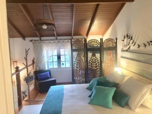 Cabore House | Cozy Blue House